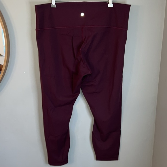 Lululemon Wunder Under High-Rise Tight Luxtreme in Red Merlot Size 18 - Picture 5 of 8